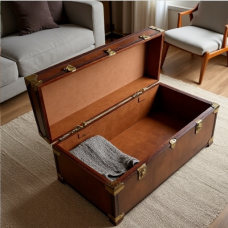 Hollywood Heritage Vintage Leather Trunk Coffee Table Hollywood Heritage Vintage Leather Trunk Coffee Table